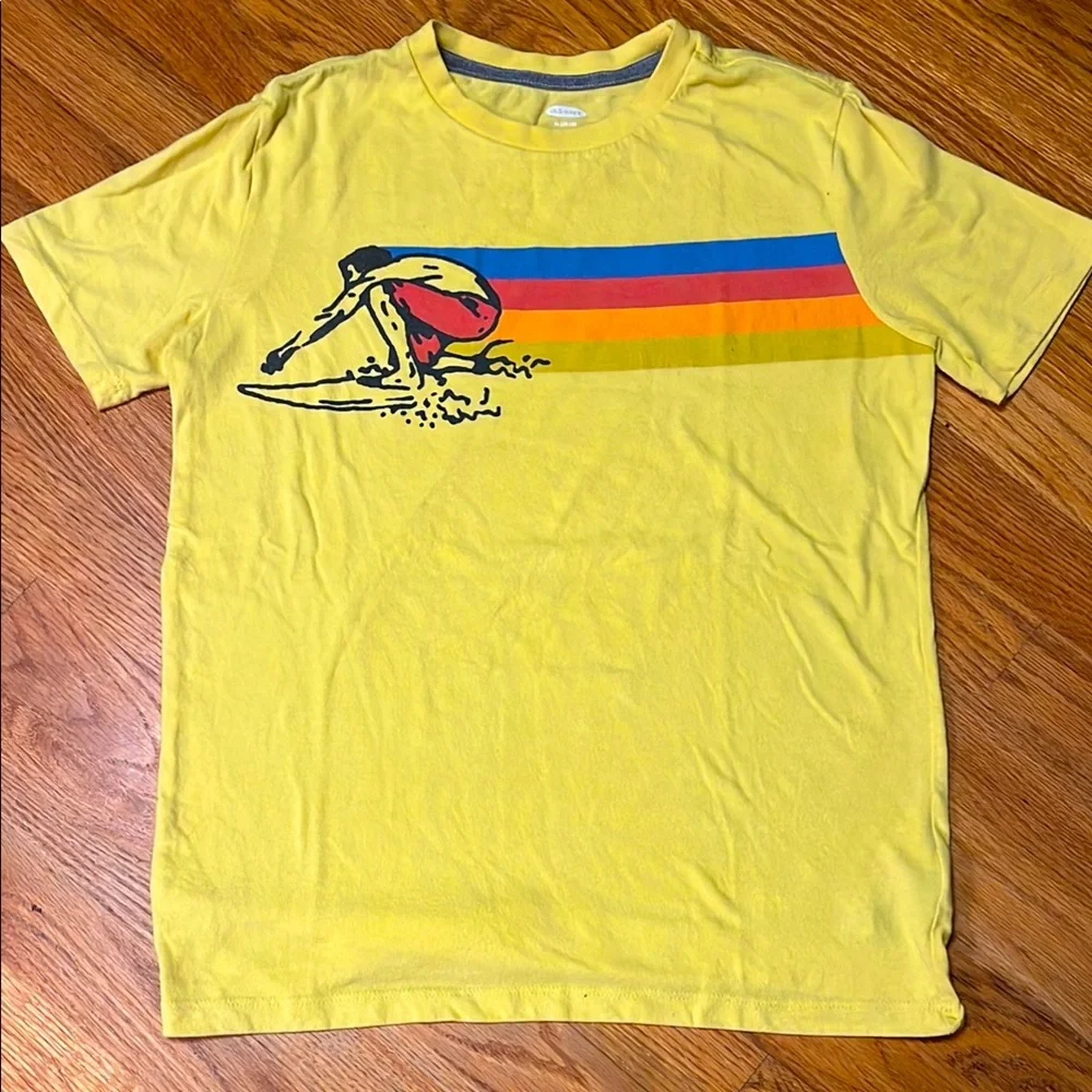 Old Navy “retro” surf graphic tee